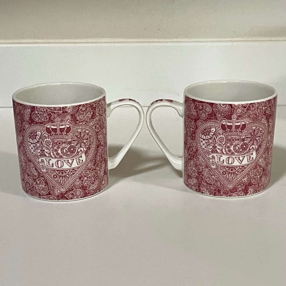 Queens Made with Love Mug Red White Full Pattern - Set of 2 - Made in England
